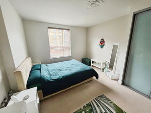 Bedroom- click for photo gallery